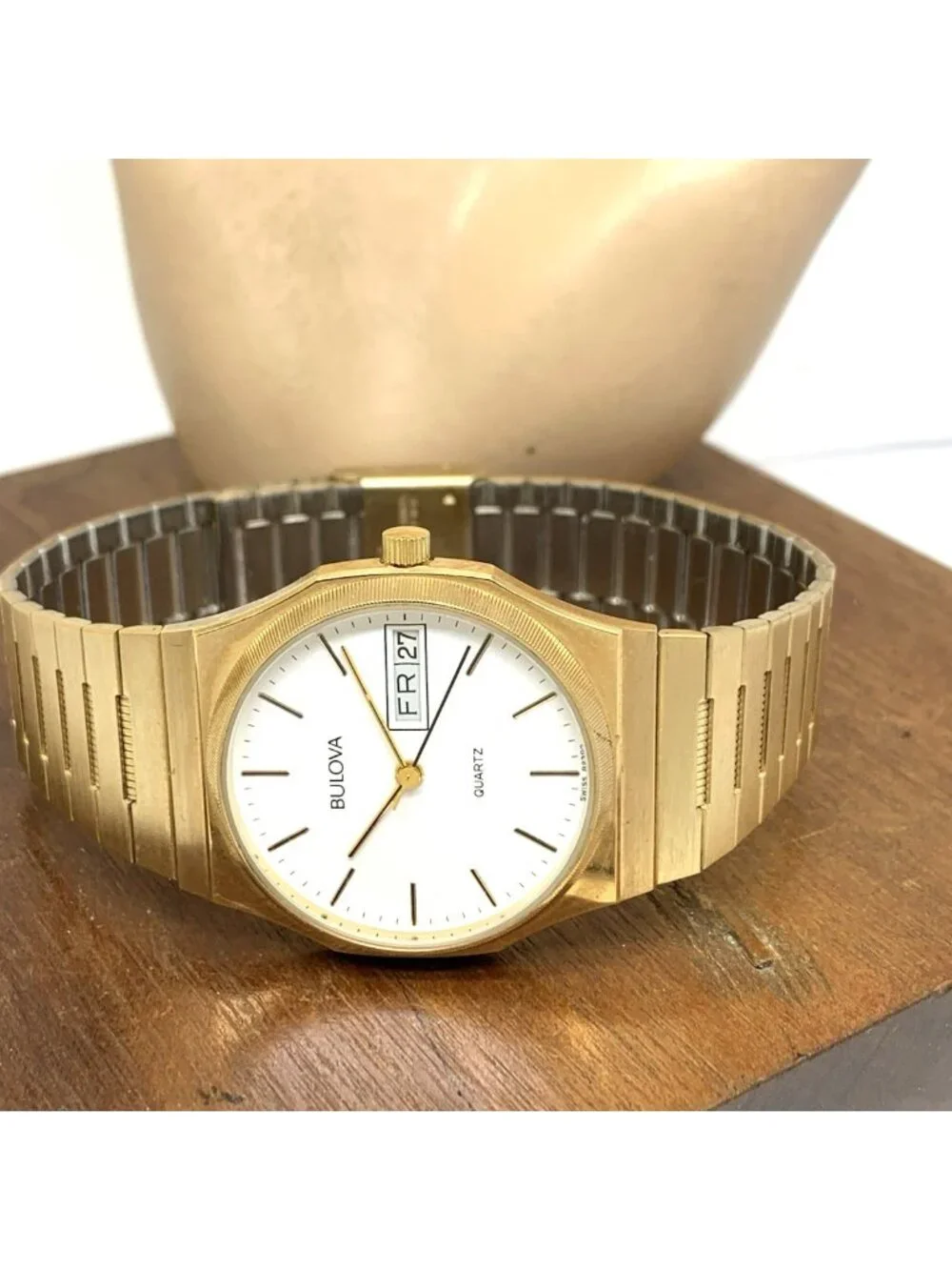 Bulova Men's Watch Vintage 1983 P3 Swiss Quartz Day Date 82392 Gold Steel 32mm